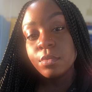 Meet your Posher, Brittney